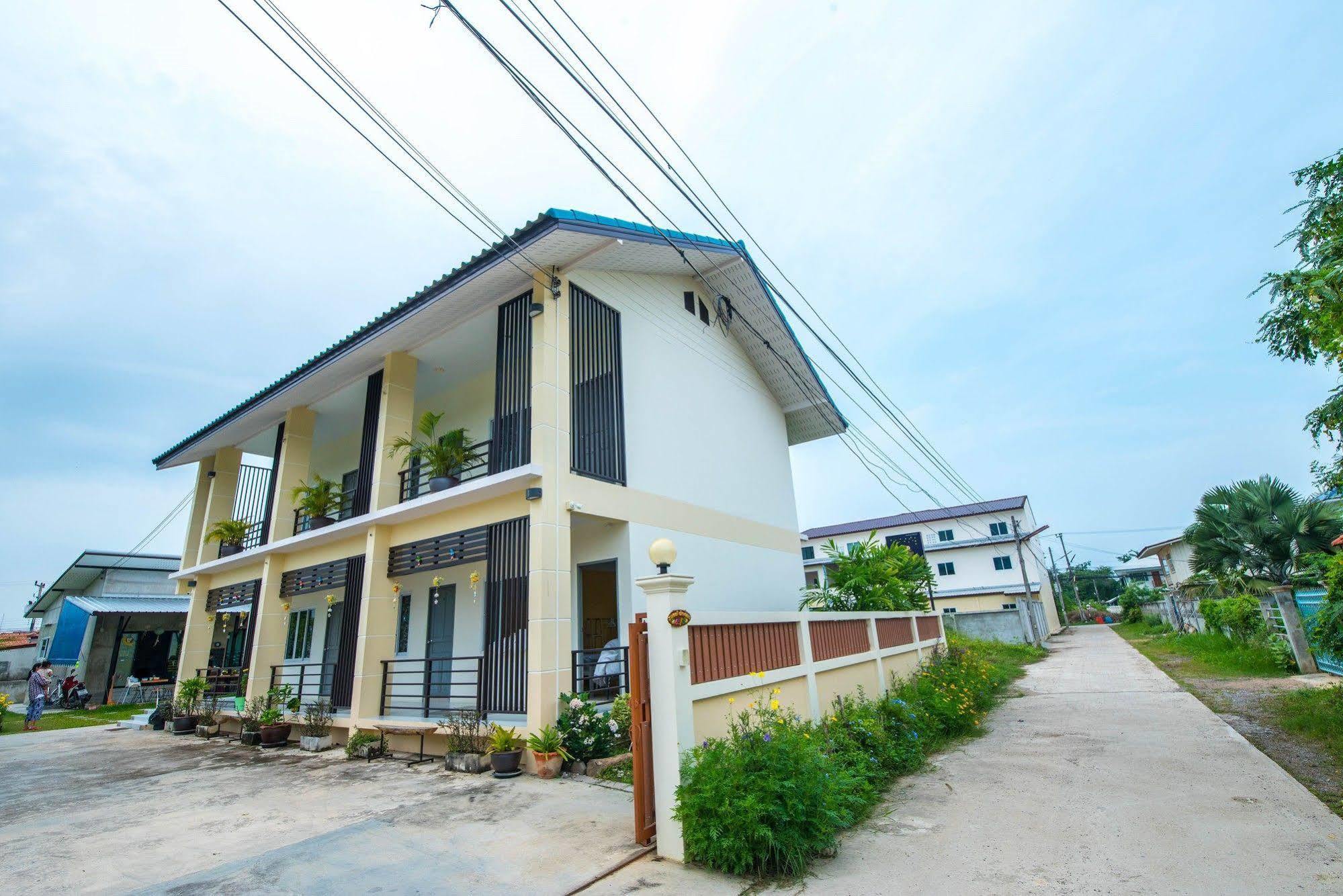 Sweet Dreams Hotell Phetchaburi Exteriör bild