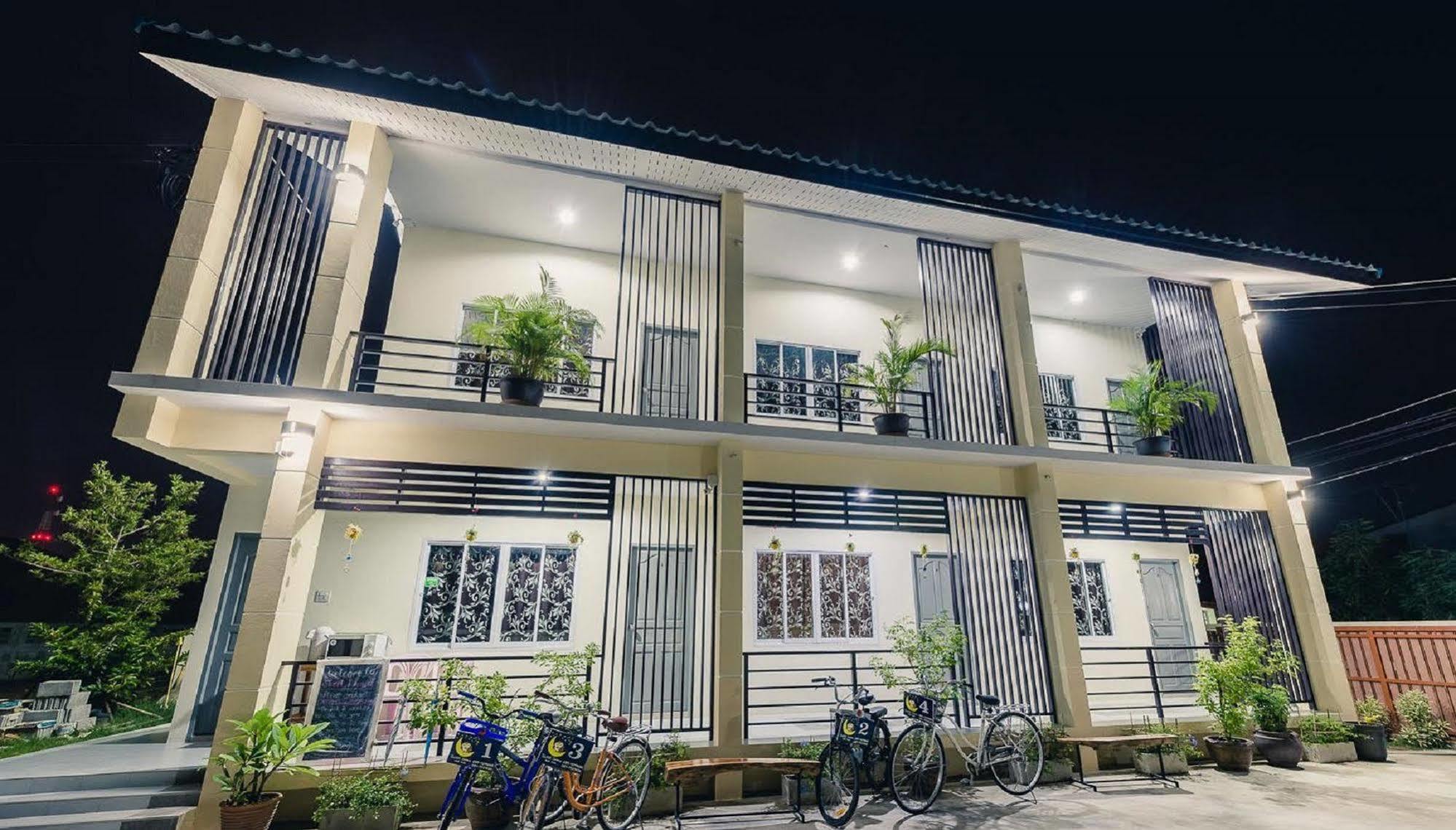 Sweet Dreams Hotell Phetchaburi Exteriör bild