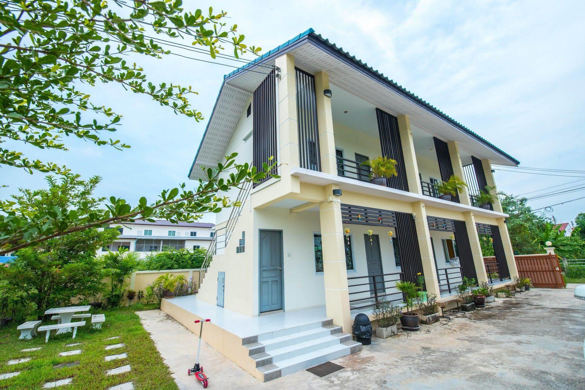 Sweet Dreams Hotell Phetchaburi Exteriör bild